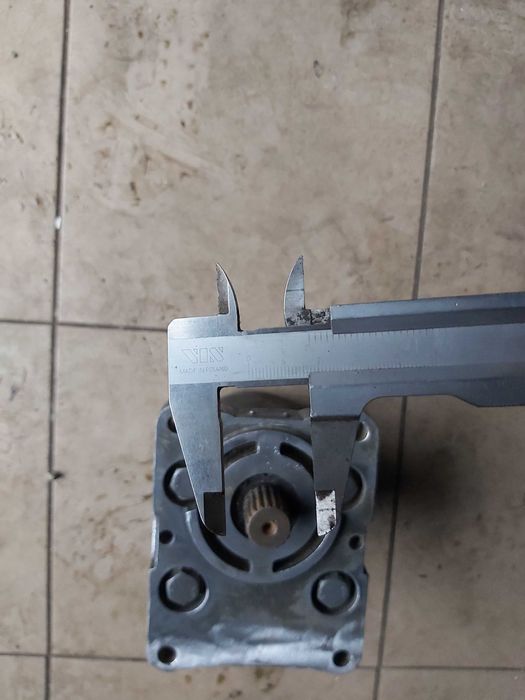 Pompa hydrauliczna 6215
