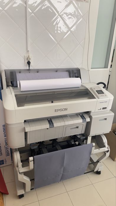 Plotter Epson Surecolor T3200
