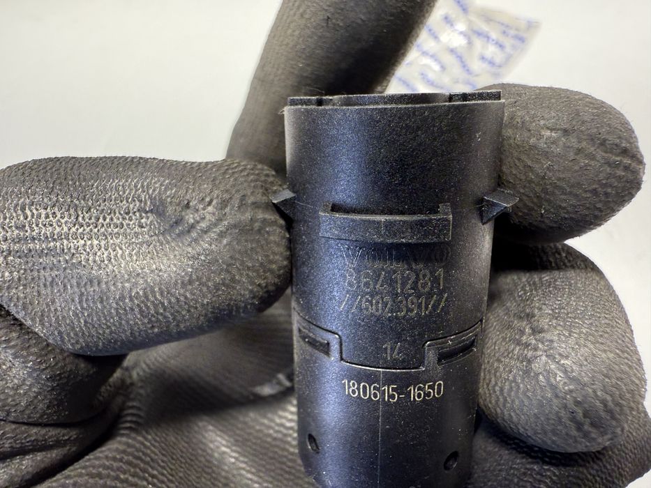 Volvo czujnik parkowania NOWY