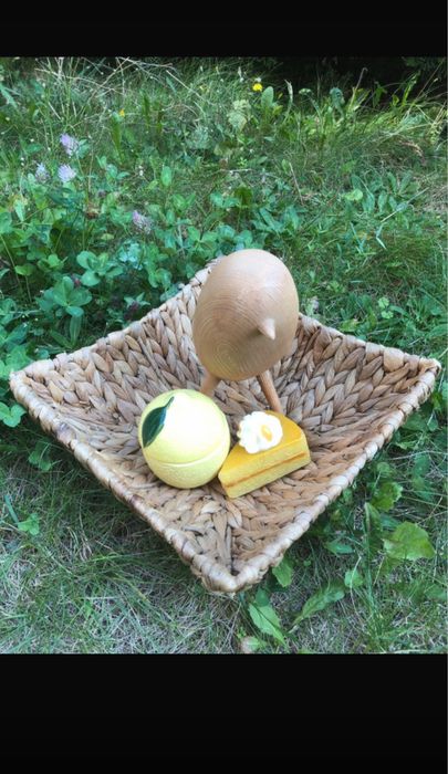 Dekoracyjny koszyk z hiacyntu wodnego