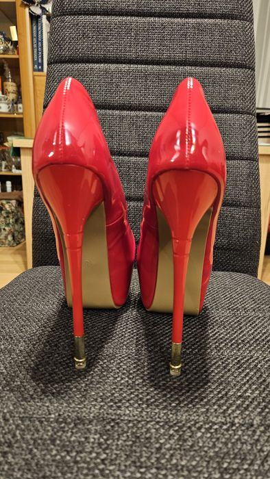 Szpilki nr 40 platformy czerwone lakierki - nowe