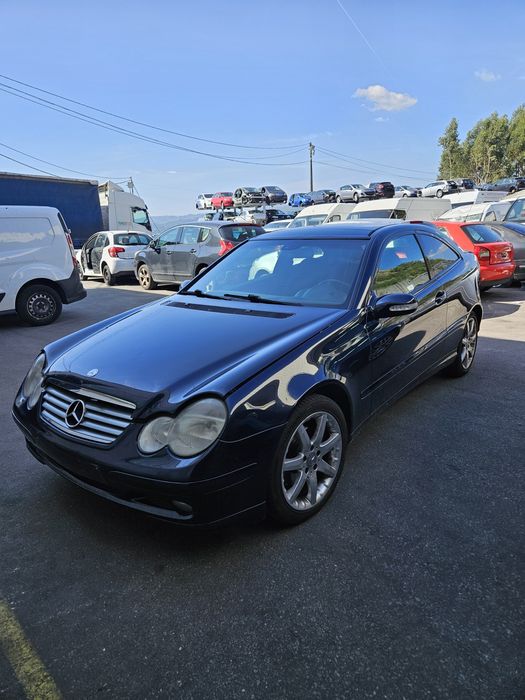 Mercedes-Benz Sport Coupé 2.0 Kompressor de 2002 para peças