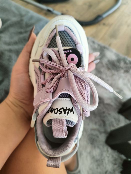 Sneakersy dla dziewczynki