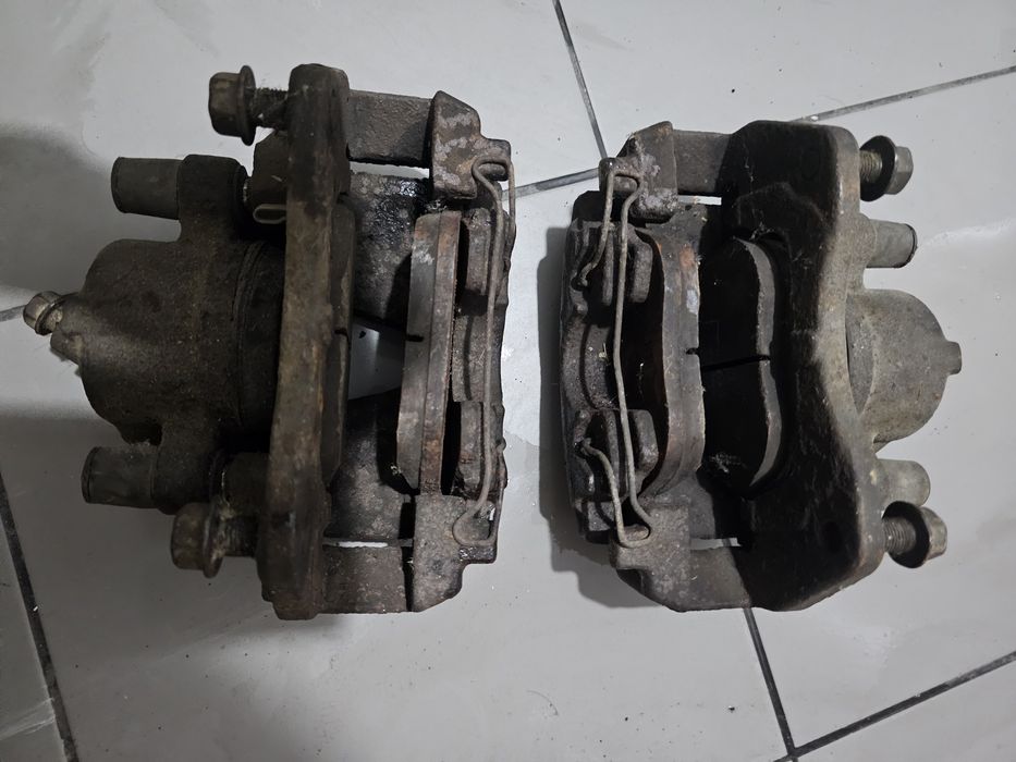 Części Toyota Avensis