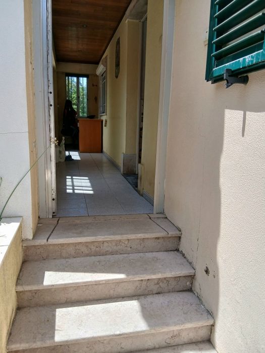 Alugo andar de moradia t3 com 1300m quardrados de terreno