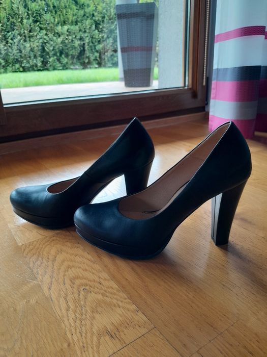 Buty skórzane firmy eska rozmiar 35.