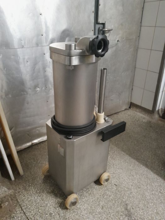 Nadziewarka hydrauliczna Mainca