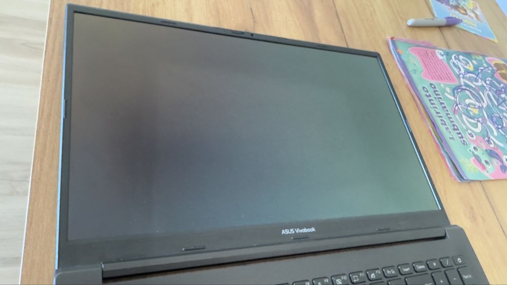 ASUS VivoBook M3502QA