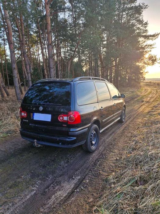 samochód vw sharan