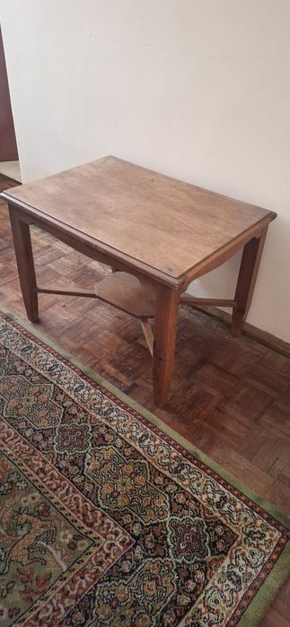 Mesa pequena madeira