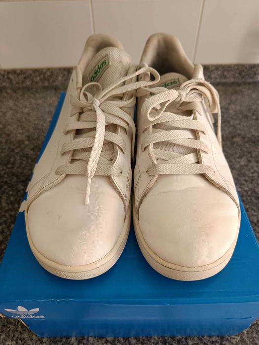 Ténis adidas em bom estado n. 38 2/3 (23,8 cm)
