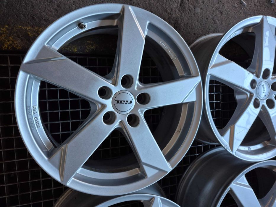 ALU FELGI  KIA HYUNDAI  5x114,3x67,1  R18 ET-49,5. Czujniki.