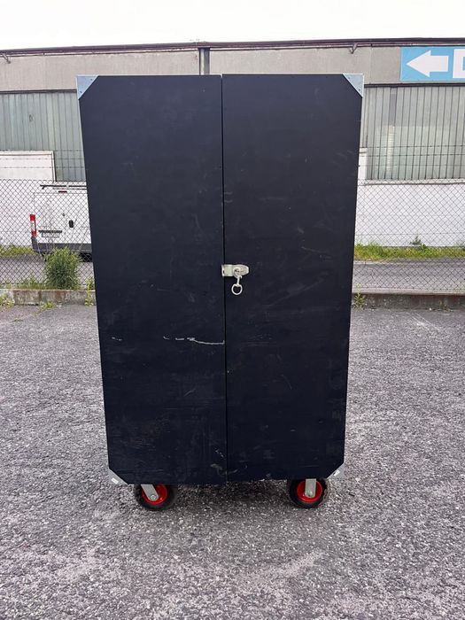 Paka Jeździecka w stanie cel.