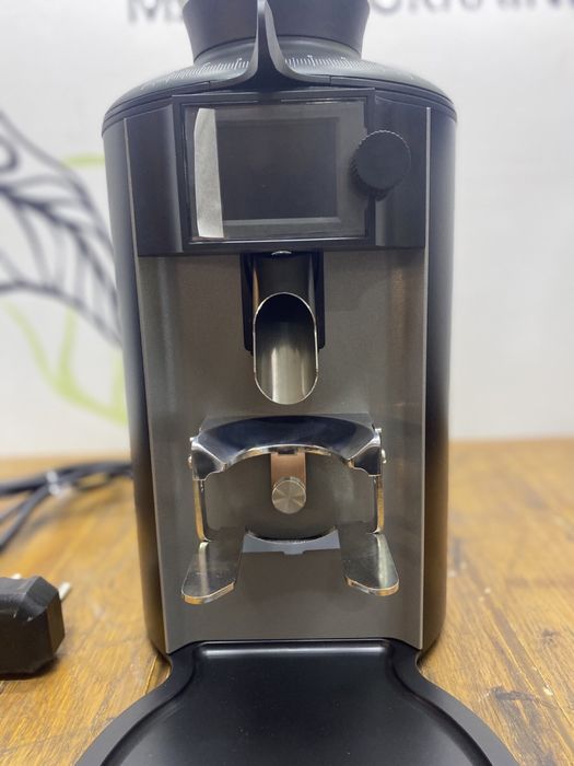 Нова сучасна кавомолка Anfin patrika