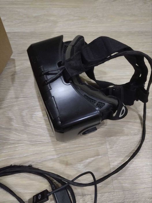 Продам вр окуляри oculus dk2 працюють, гарний стан