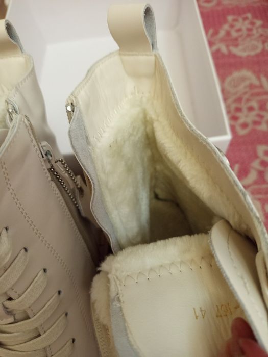 Продам зимові черевики