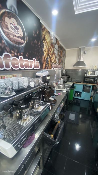 Espaço comercial à venda na rua Bartolomeu Dias