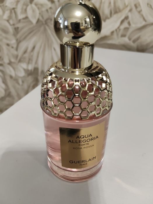 Парфумована вода  Aqua Allegoria Forte Rosa Rossa