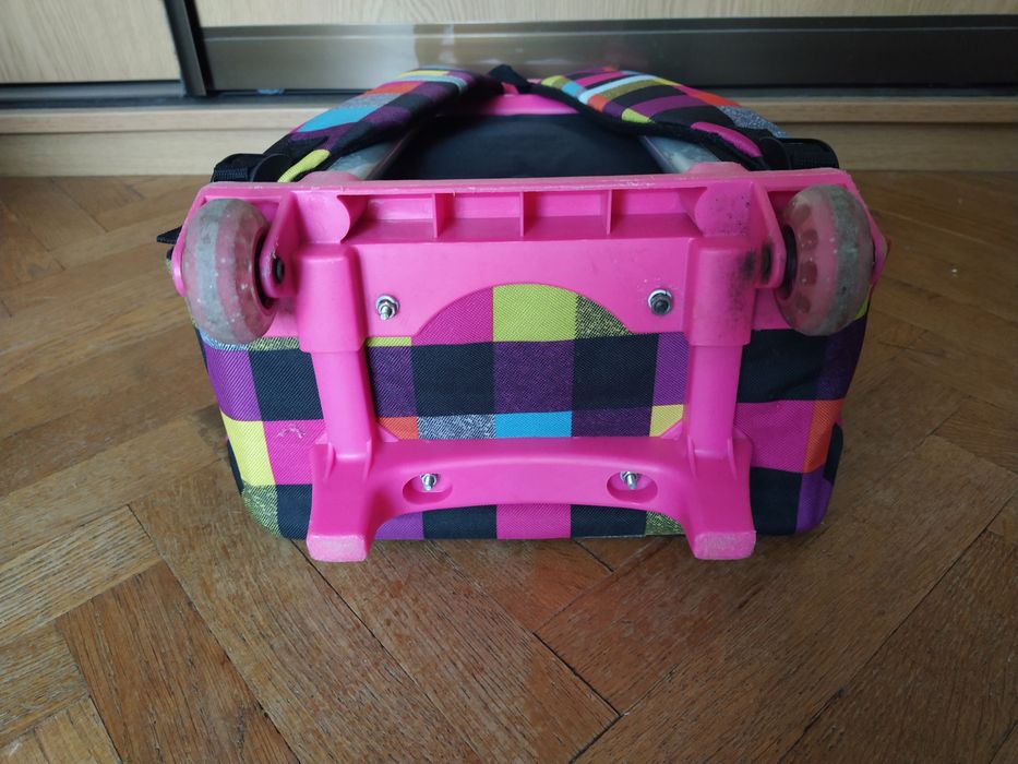 Рюкзак на колесах