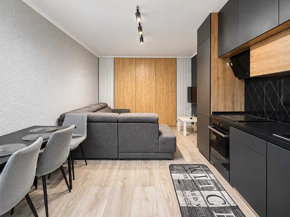Jasne mieszkanie | 3 pokoje | Balkon | Metro
