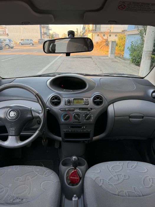Toyota Yaris 2000