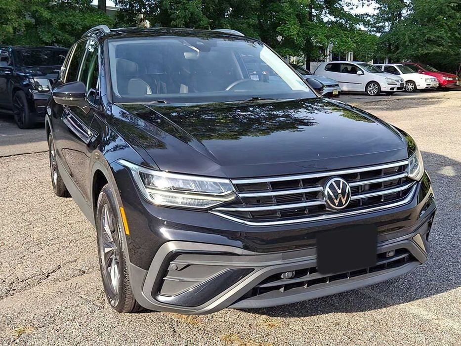 Volkswagen Tiguan SE