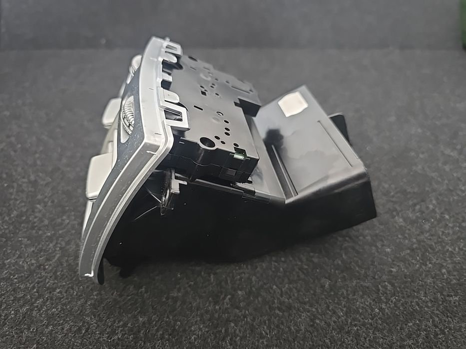 OEM Grelha sofagem consola central  ORIGINAL Mercedes S Class W221 2006- EPC