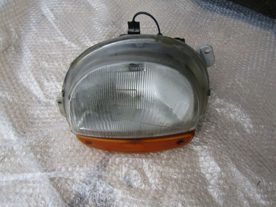 Farol Renault Twingo (ver detalhes)