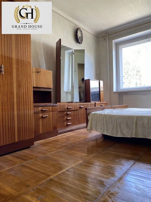 Продам 3-и кімнатну квартиру с.Гірниче.
