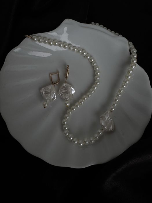 Кольє з кришталевих намистин чокер з кришталю підвіска з сердечком