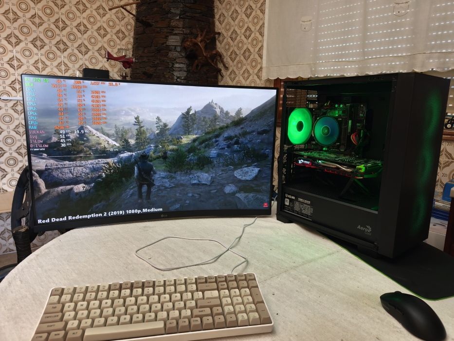 Torre gamer i3 7100 com RX 470