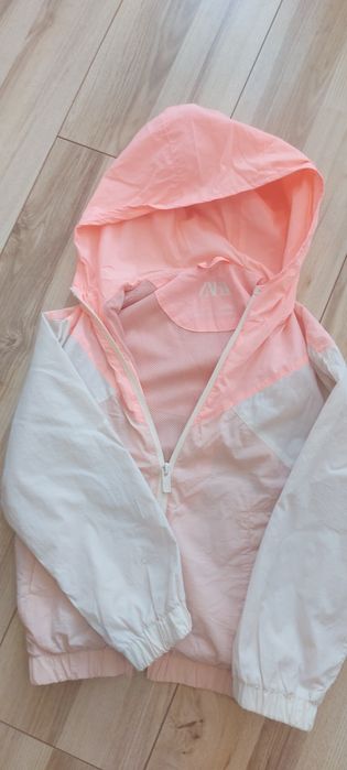 Легенькая ветровочка на девочку 7 лет, 122 см, Zara.