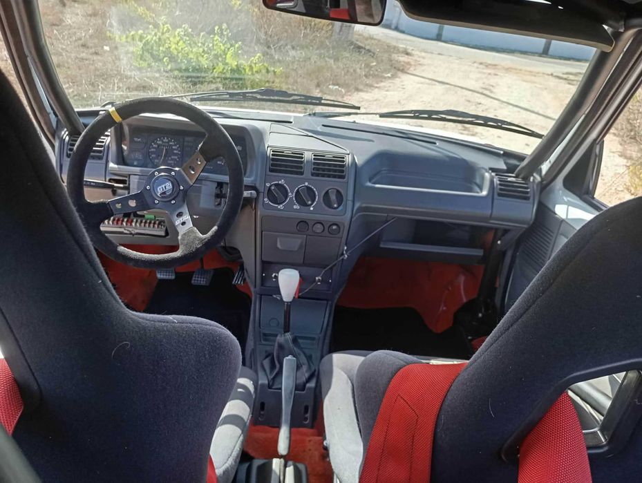 Peugeot 205 Rallye Réplica/Competição