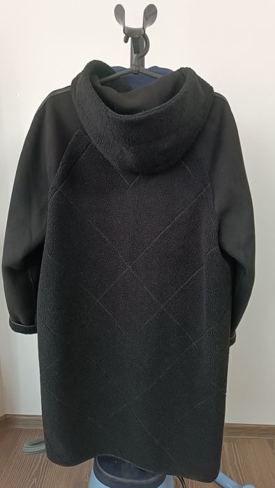 Дублянка жіноча чорного кольору