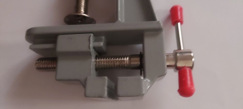 MINI TORNO DE MESA OURIVES NOVO. VEJAM FOTOS.EM DURO alumínio.