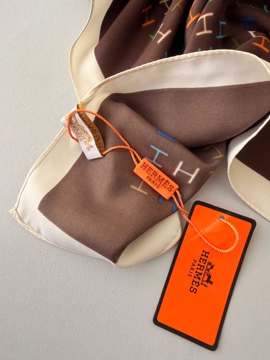 Ніжна хустка в стилі Hermès 90x90 см