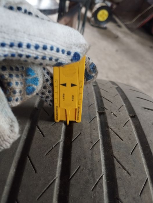 Шини continental 215 60 r17