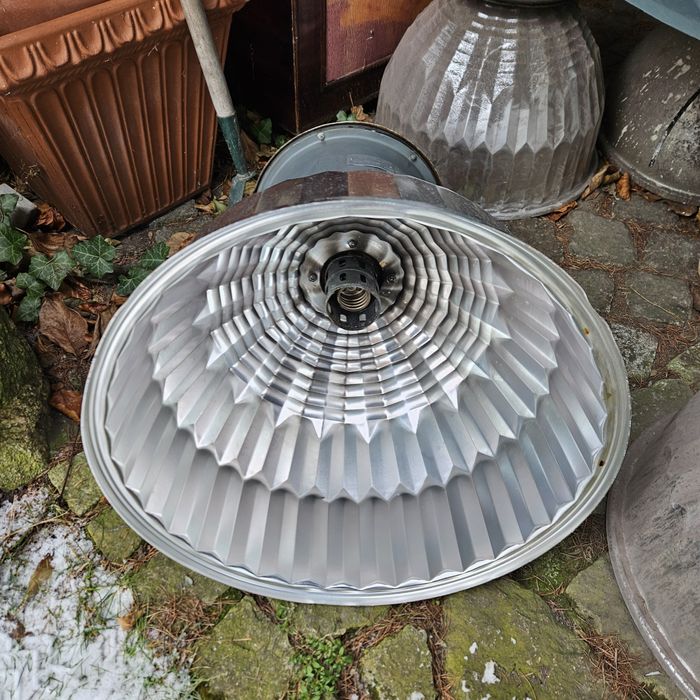 Lampy loft PRL firmy Mesko