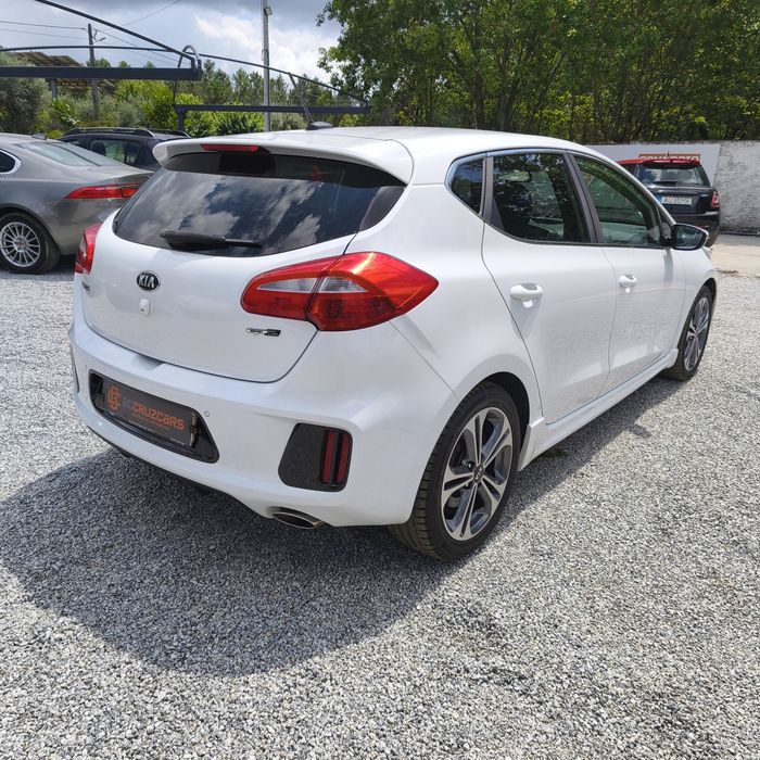 Kia Ceed 1.6crdi 136cv