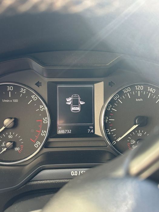 Skoda Octavia Samochód w dobrym stanie technicznym i wizualnym jak na swój przebieg.