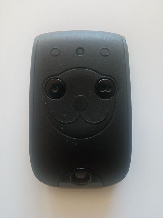 Sprzedam nowe piloty do bram .