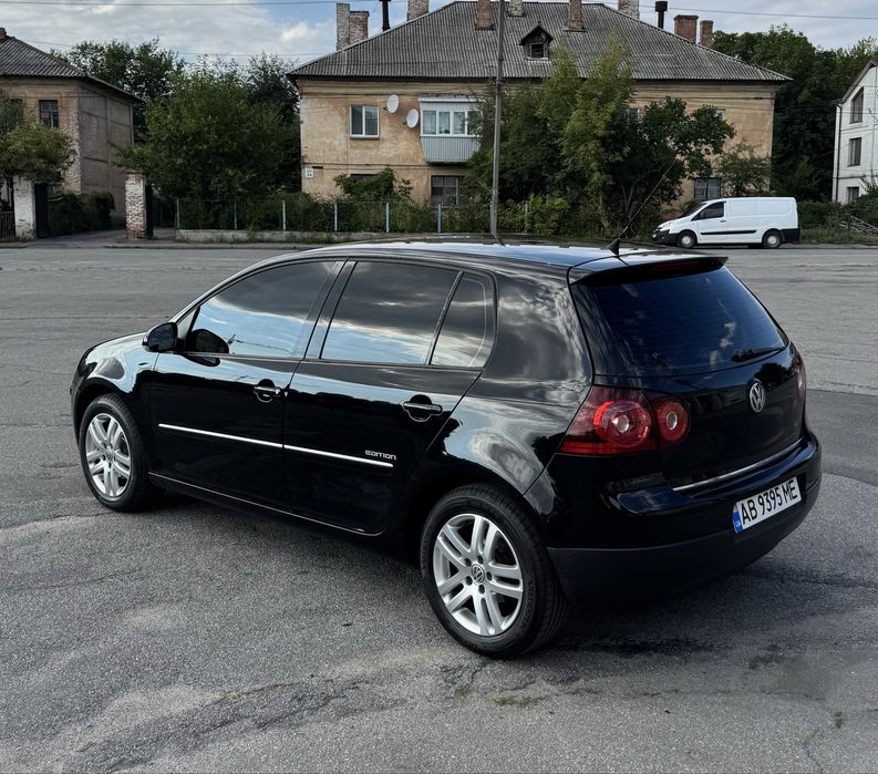 Volkswagen Golf 5 V 1.6 mpi 2008р свіжопригнана