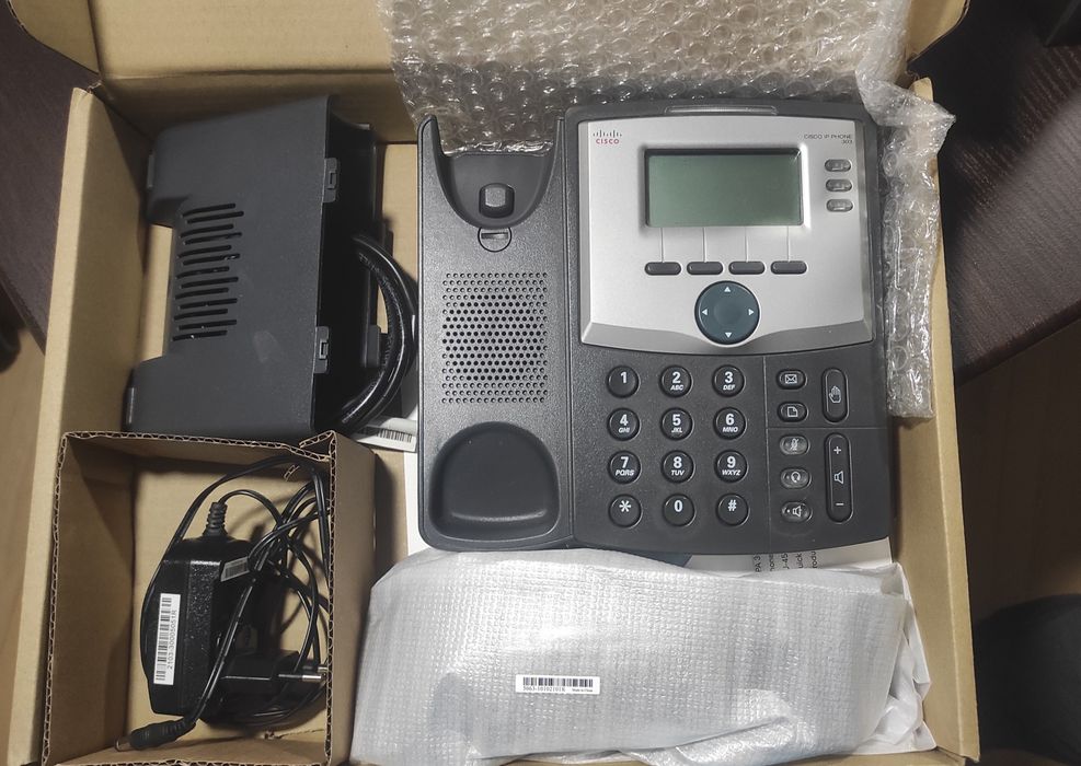 IP-телефони Cisco SPA303-G2