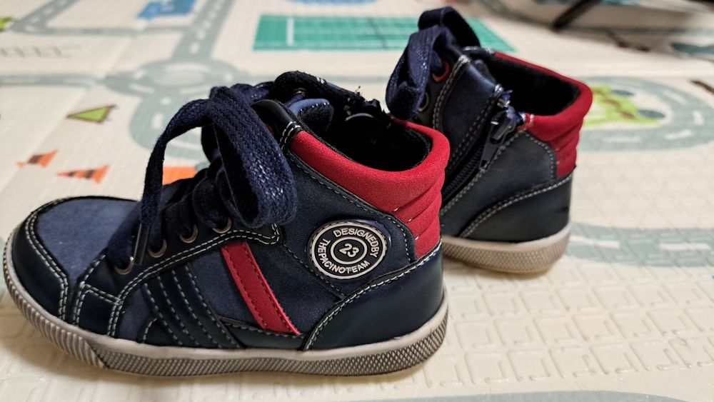 Осінньо-весняні черевики