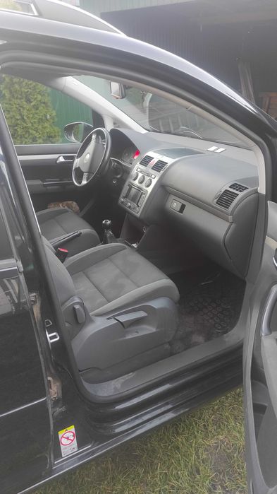 Volkswagen Touran 2010 1.4 бензин