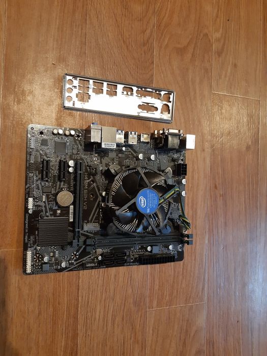 Комплект s1200 Intel  Core i3-10100 + MB  H410 s1200