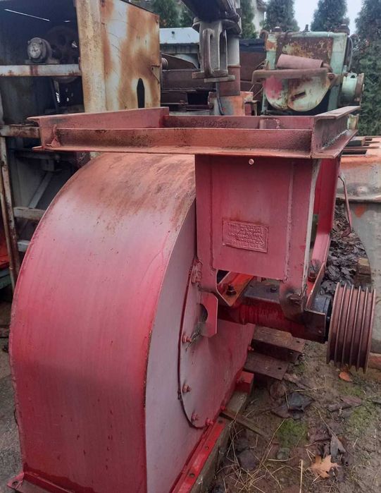 Відцентровий вентилятор для видалення пилу, стружки, тирси