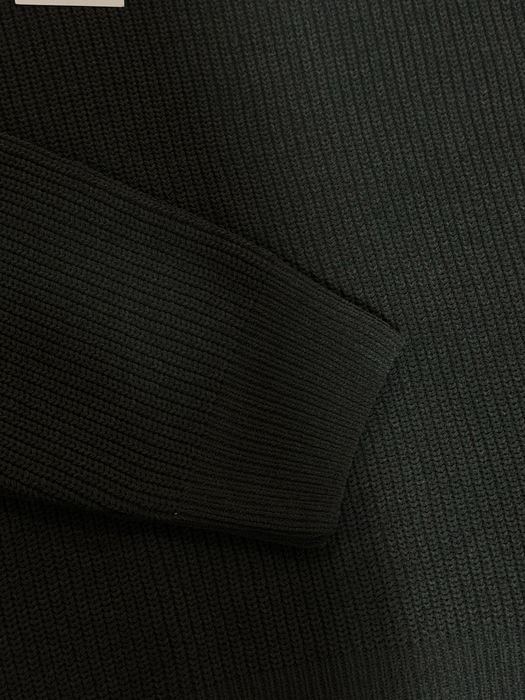 Светр  ZARA, новий