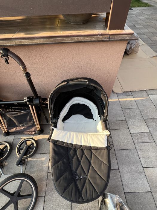 Wózek Cybex czarny/rose gold