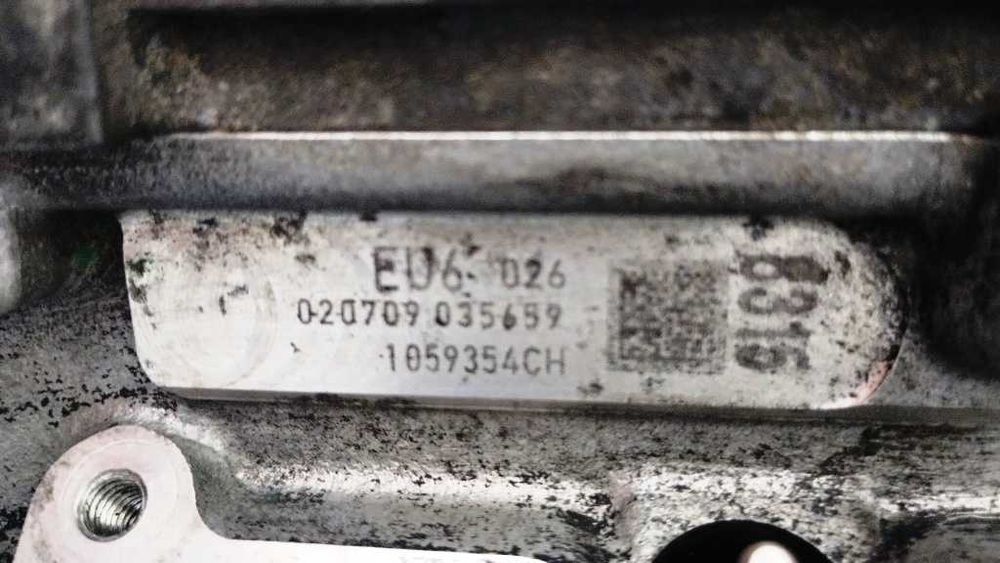 Головка блоку циліндрів ГБЦ CAT CATA Volkswagen Touareg Q7 3.0 дизель